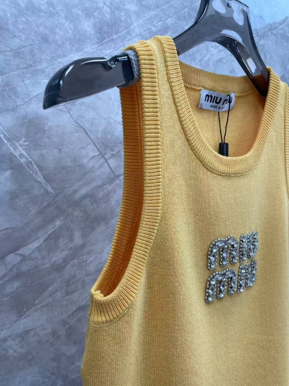 Miu Miu New Vest - Picture 4 of 6